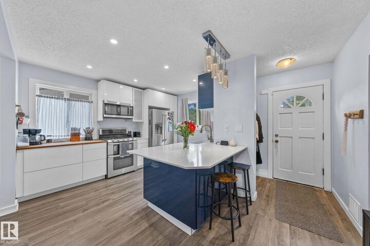 Property Photo:  13631 122 Avenue NW  AB T5L 2W1 