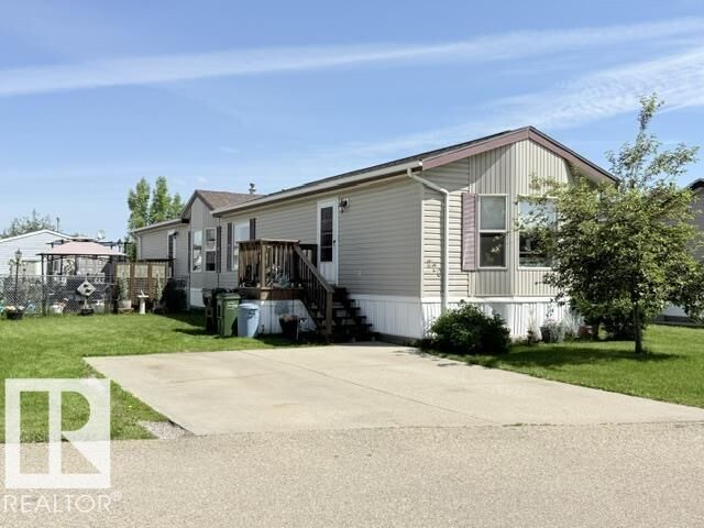 226 Oakwood Drive NW — photo 1