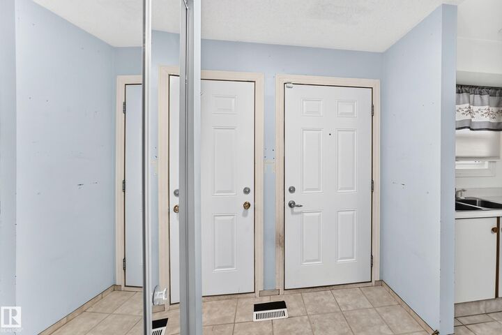 Property Photo:  10619 Beaumaris Road NW  AB T5X 5J5 