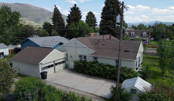 Property Photo:  2821 Edwards  MT 59701 