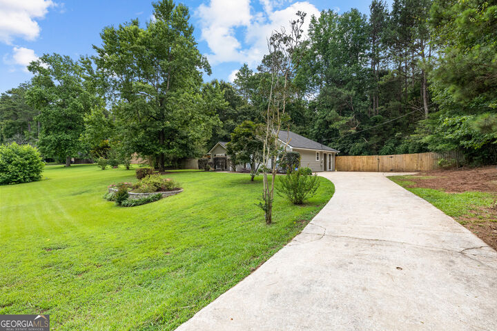 Property Photo:  100 Colorado Court  GA 30240 