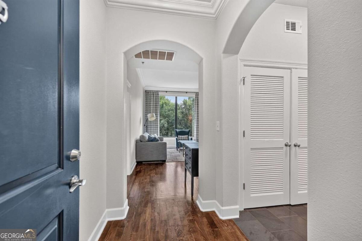 Property Photo:  3445 Stratford Road NE 402  GA 30326 