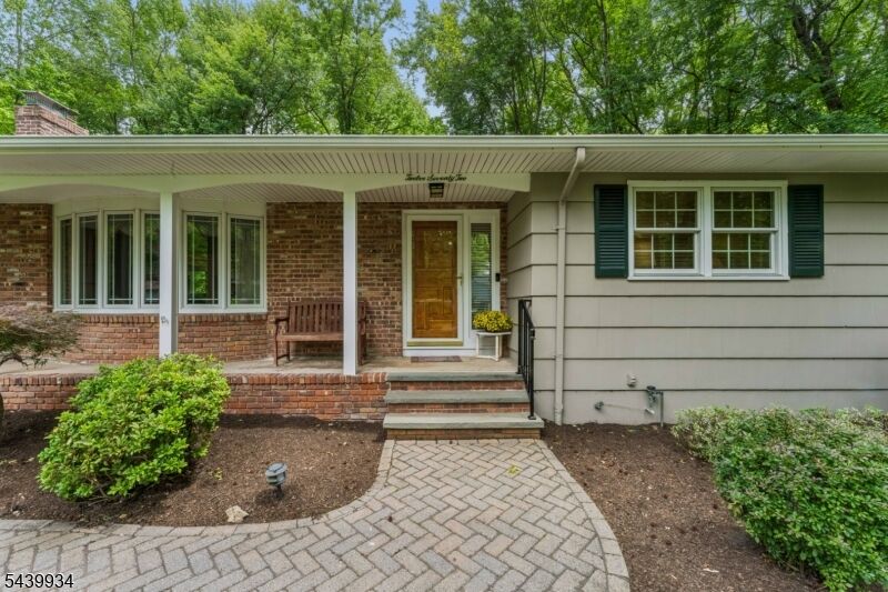 Property Photo: 1272 Sleepy Hollow Ln NJ 07076