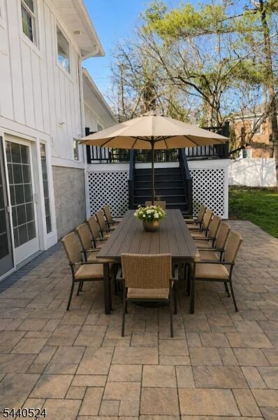 Property Photo:  9 Crestview Ct  NJ 07042 