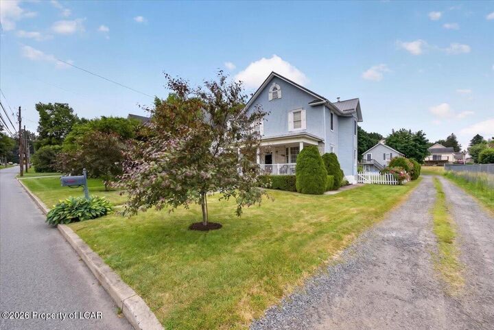 Property Photo: 1016 Plane Street PA 18641