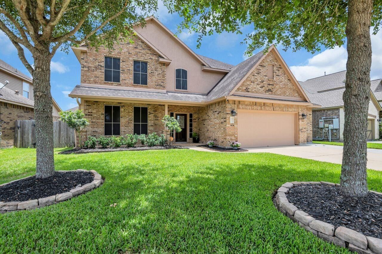 Property Photo: 680 Cumberland Ridge Lane TX 77573
