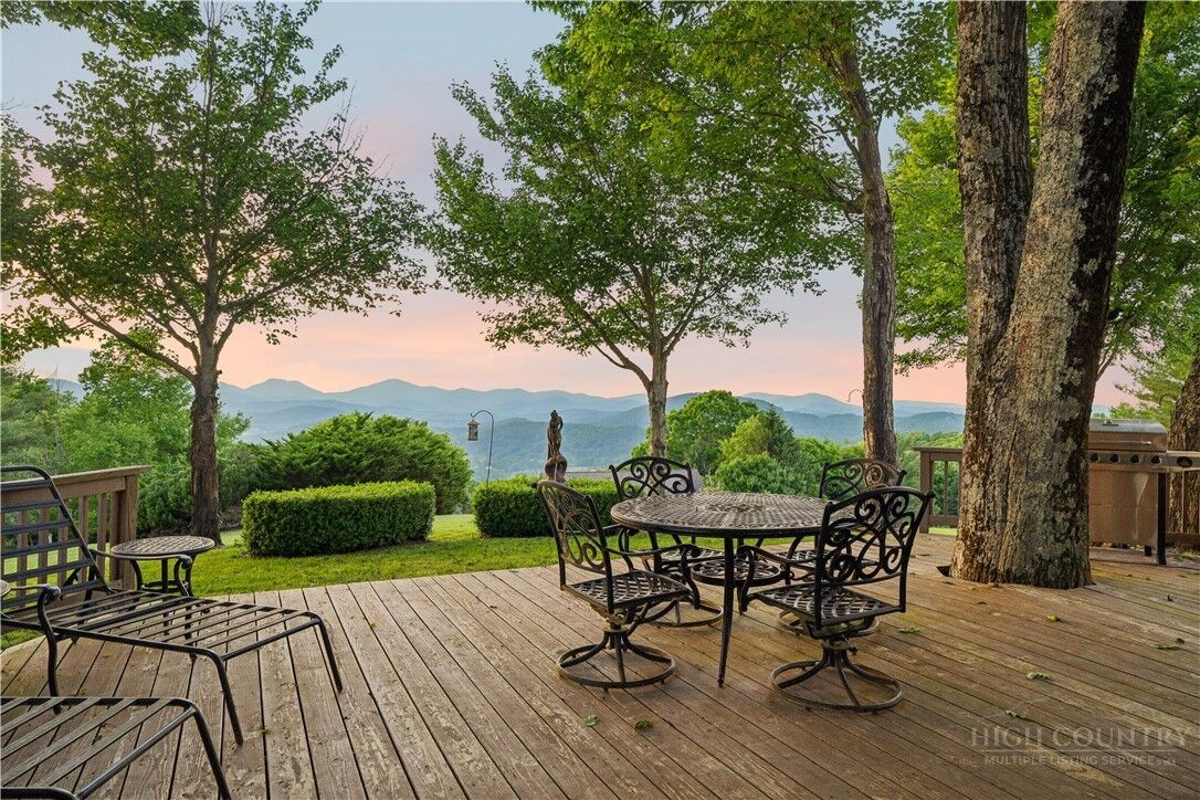 Property Photo:  2040 Sorrento Drive  NC 28607 
