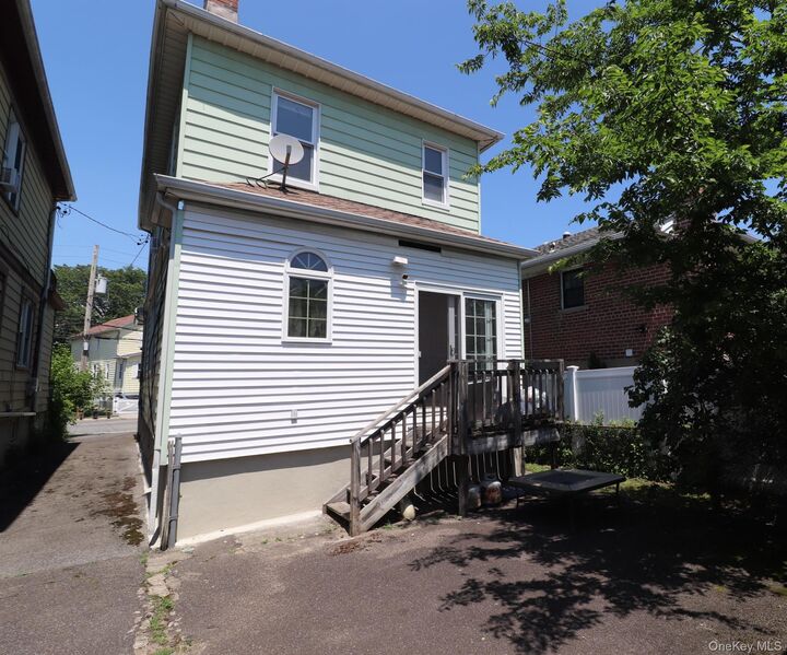 Property Photo:  3232 Country Club Road  NY 10465 