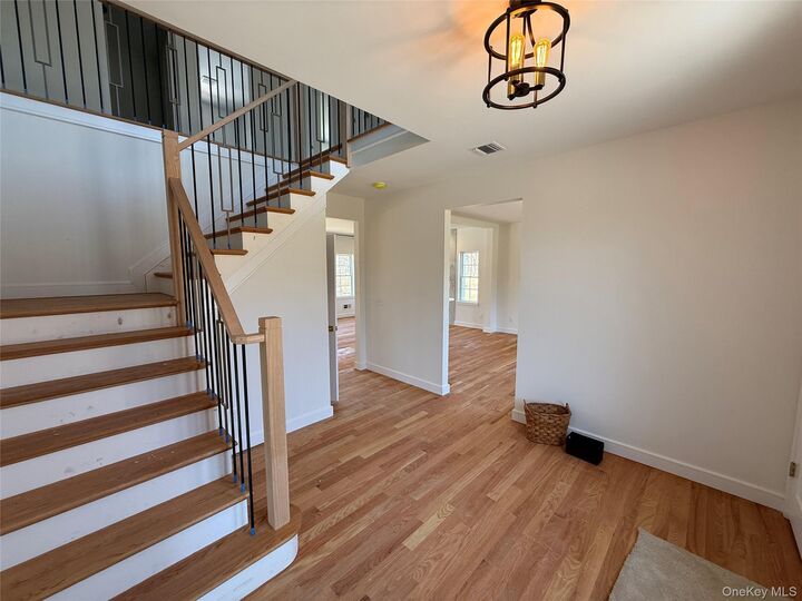Property Photo: 7 Morrow Court NY 12586