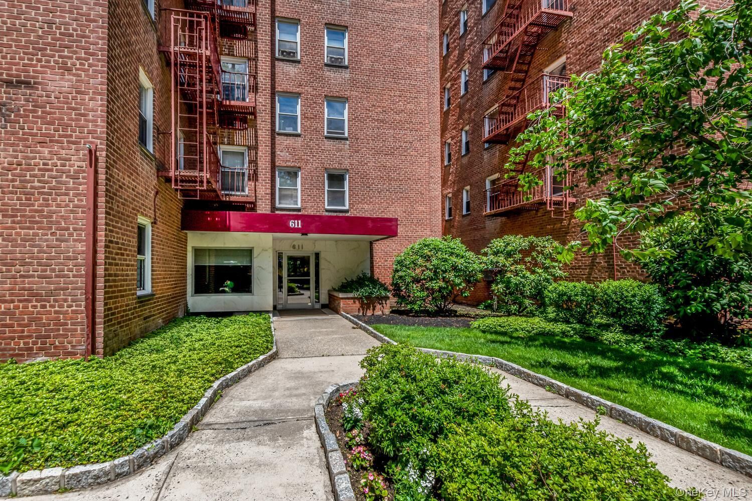 Property Photo: 611 Palmer Road 5O NY 10701