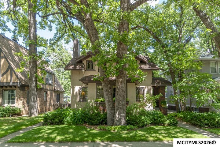 Property Photo: 84 Linden Dr IA 50401