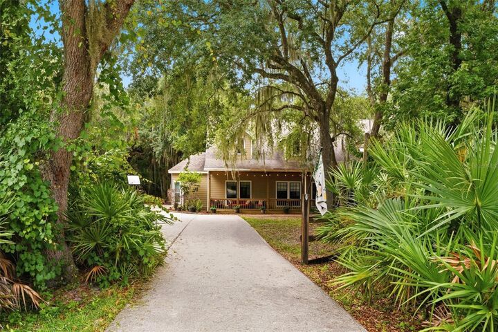 Property Photo: 381 N Jungle Road FL 32732