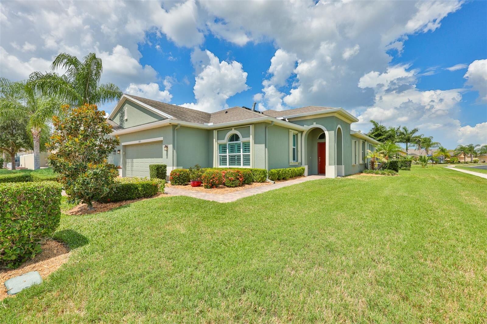 Property Photo: 803 Chipper Drive FL 33573