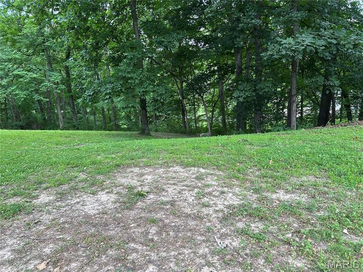 Property Photo:  114 W Brittany Lane  IL 62269 