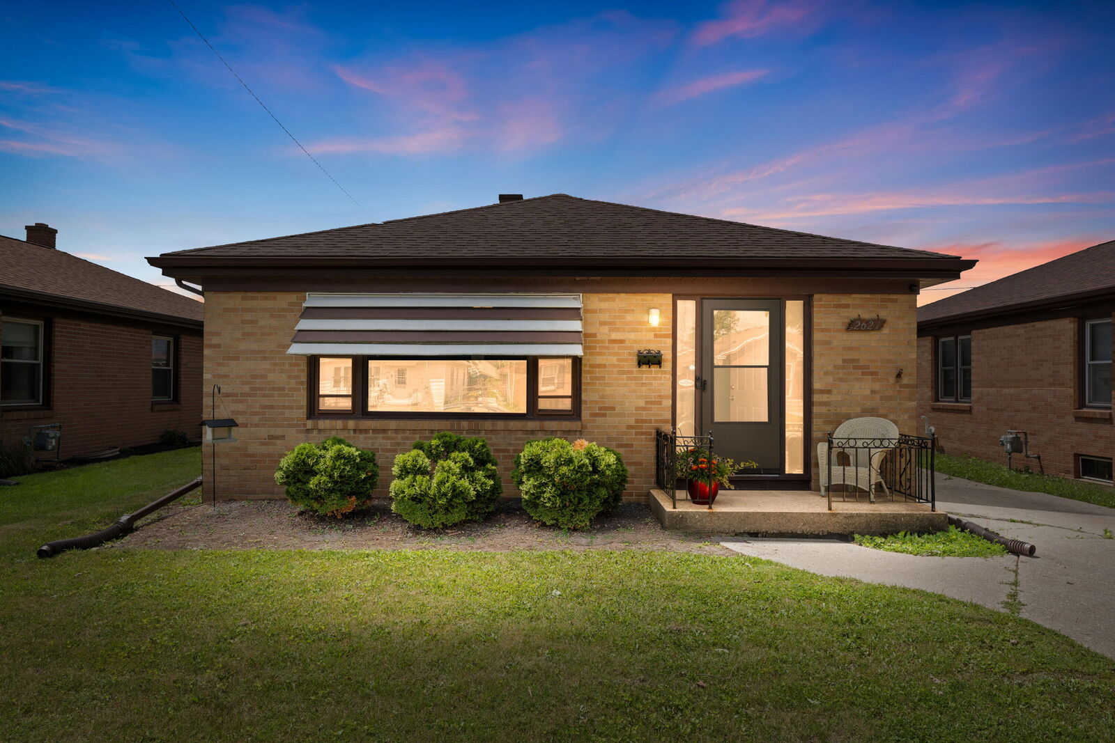 Property Photo: 2621 Gilson St WI 53403