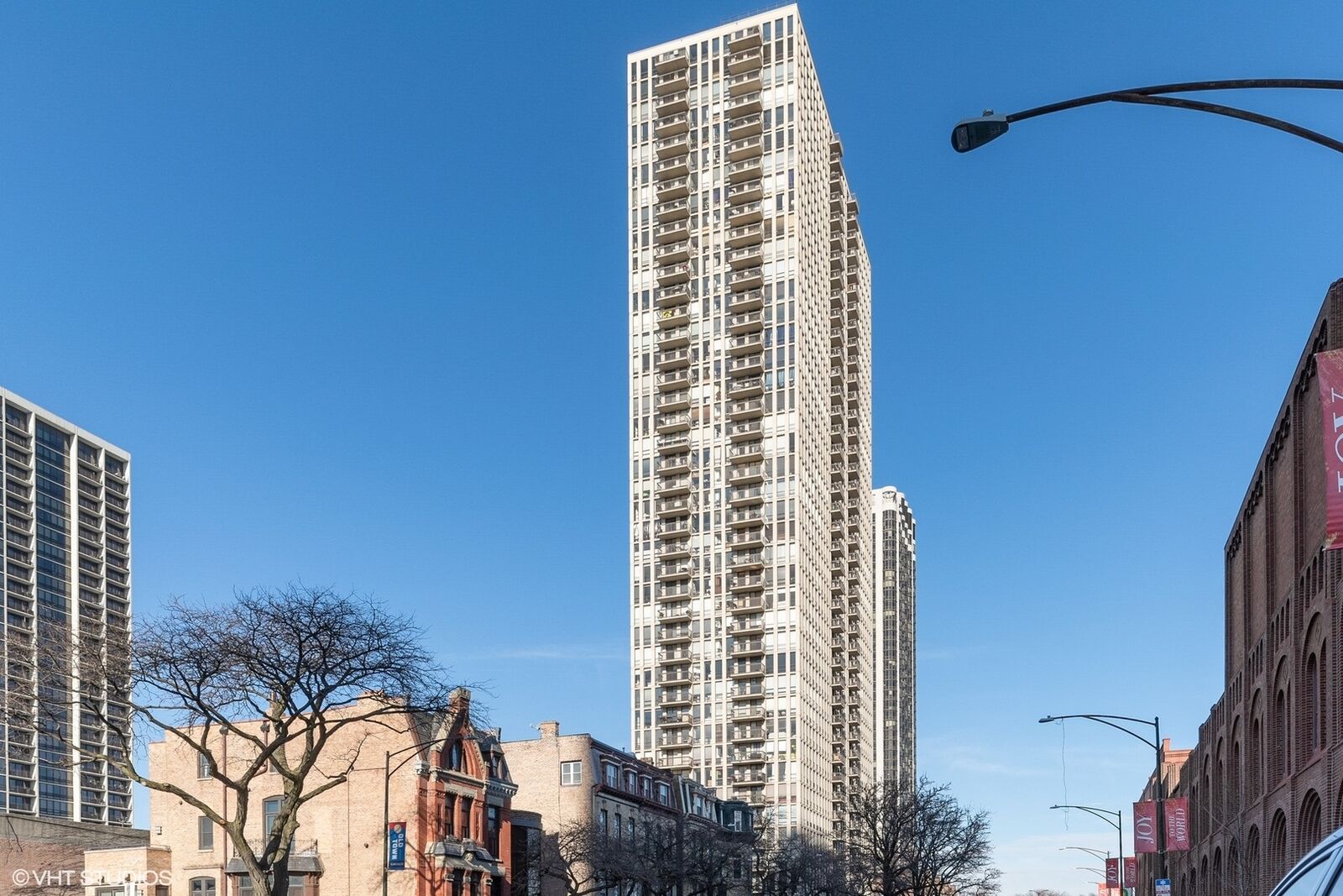 Property Photo: 1660 N Lasalle Street 3604 IL 60614