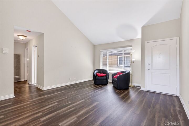 Property Photo:  2925 Spaulding Street 303  CA 90804 