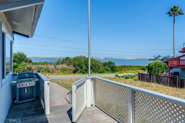 Property Photo:  1556 3rd  CA 93402 
