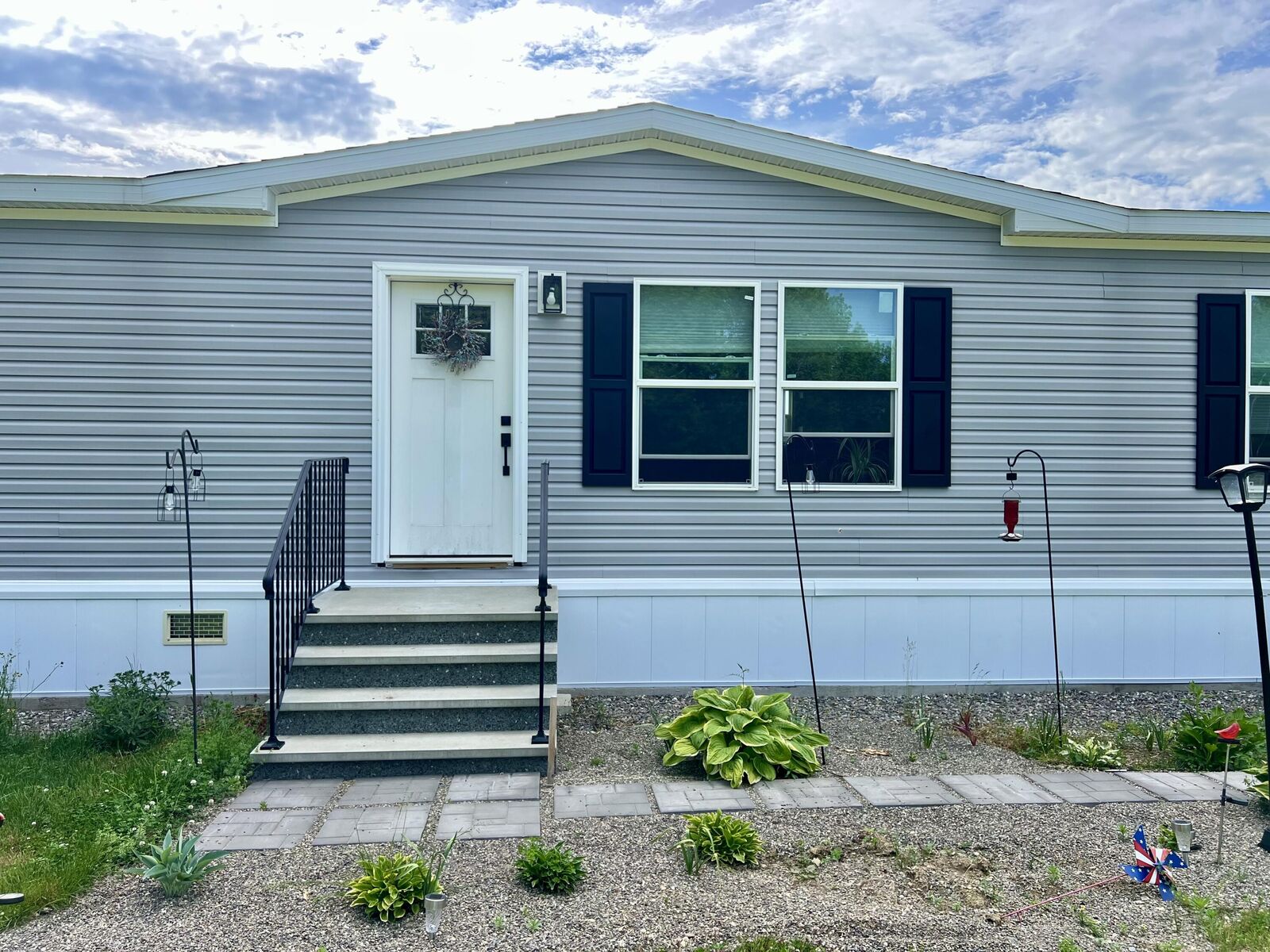 Property Photo: 852 Waterville Road ME 04915