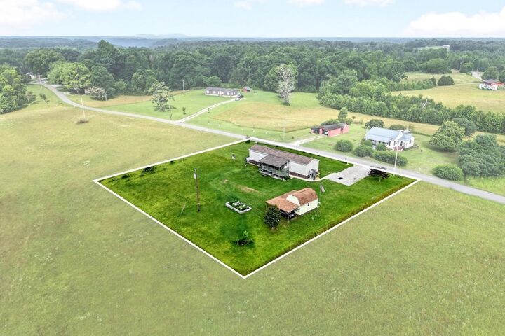 Property Photo: 175 Humphrey Rd TN 38587