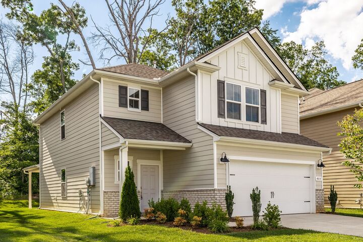 Property Photo: 405 Brook Ave TN 37188
