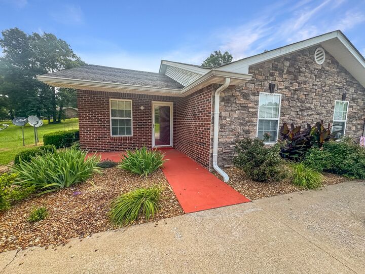 Property Photo: 128 Colson Village Ct TN 37058