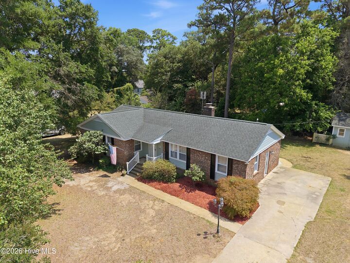 Property Photo:  206 Royal Oak Drive  NC 28409 