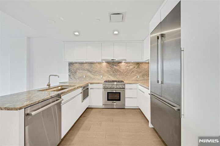 Property Photo: 320 Adolphus Avenue 808 NJ 07010