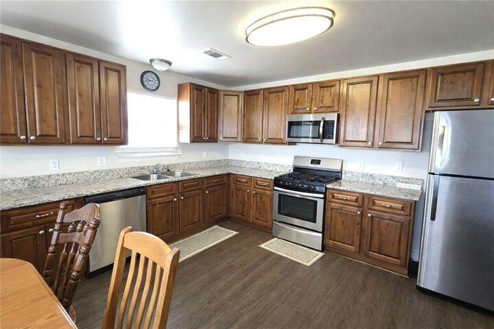 Property Photo:  682 Martin Lane  LA 70083 