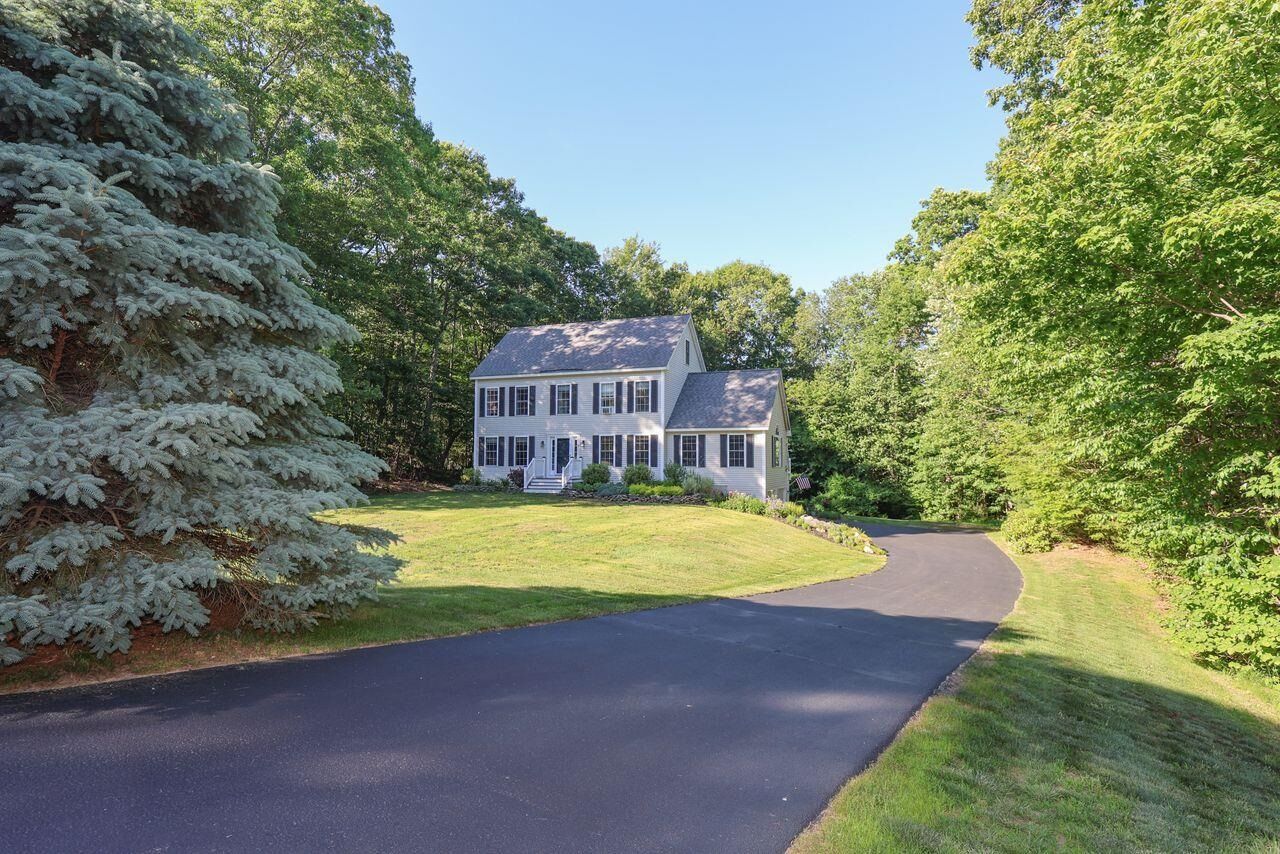 Property Photo:  7 Anna Lisa Way  NH 03291 