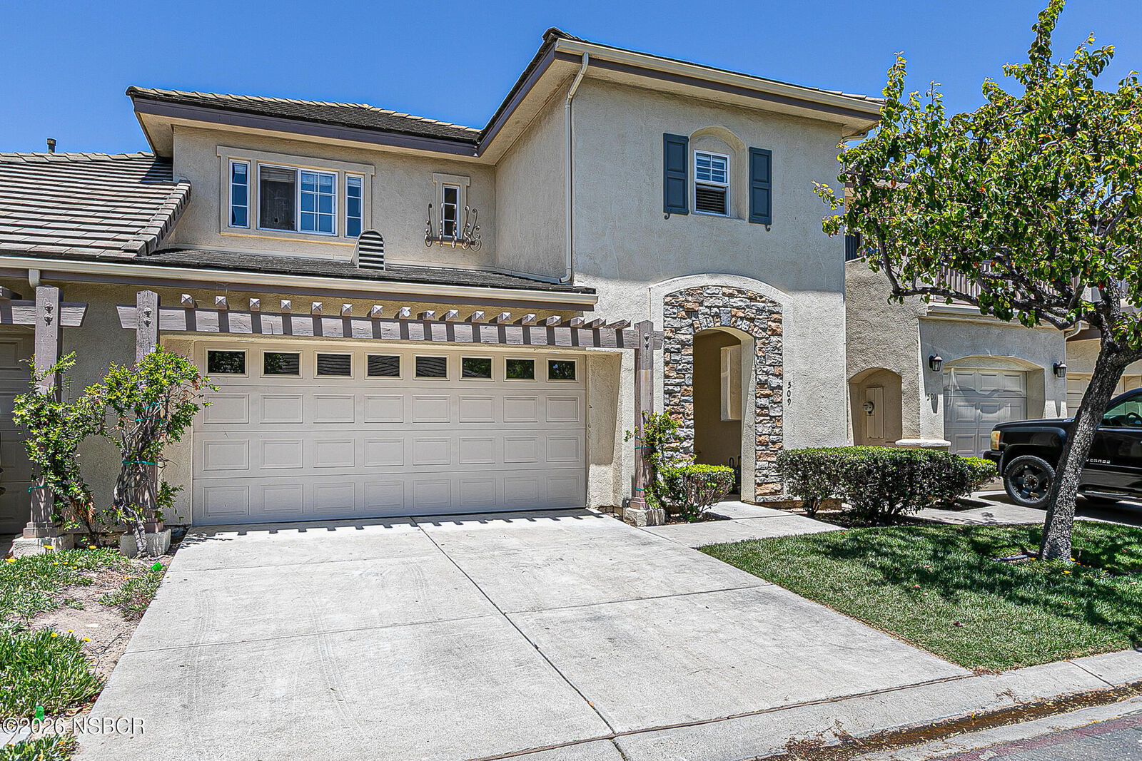 Property Photo: 509 Taunton Drive CA 93455