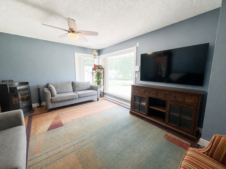 Property Photo:  118 3rd Street SW  MN 56579 