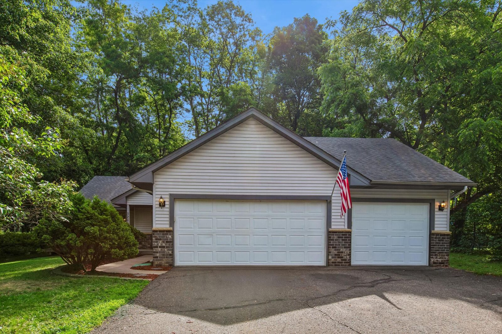 Property Photo: 326 Warner Avenue N MN 55115