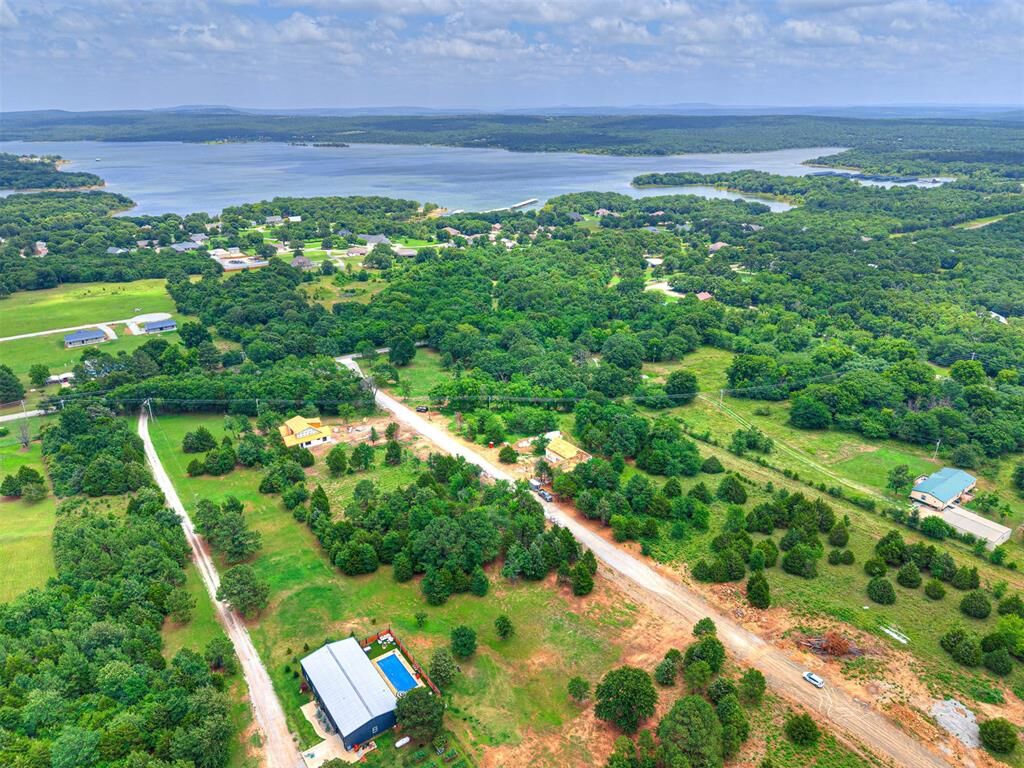 Property Photo:  24 Emberlyn Lane  OK 74432 