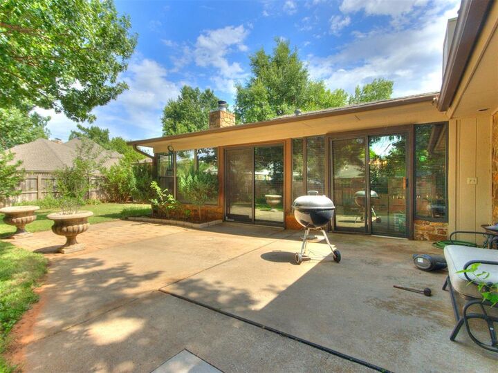 Property Photo:  6105 Sudbury Drive  OK 73162 