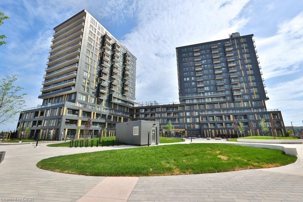 Property Photo:  4878 Powers Common D605  ON L7M 2B4 