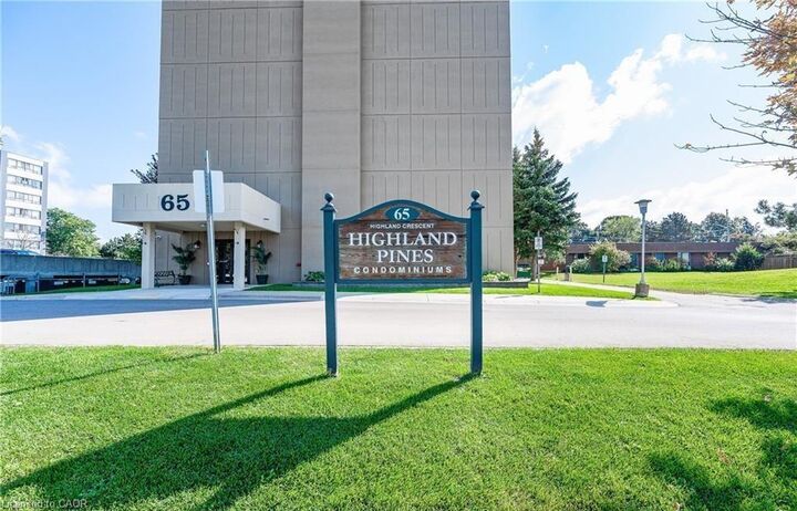 Property Photo:  65 Highland Crescent 804  ON N2M 5M8 