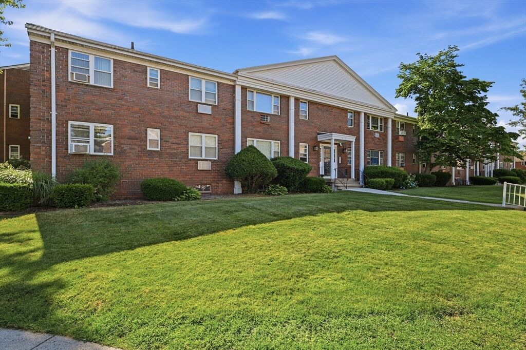 Property Photo: 73 Regency Park Drive 73 MA 01001