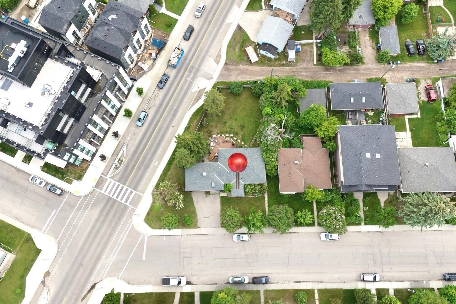 Property Photo: 2440 22 Street NW AB T2M 3W6