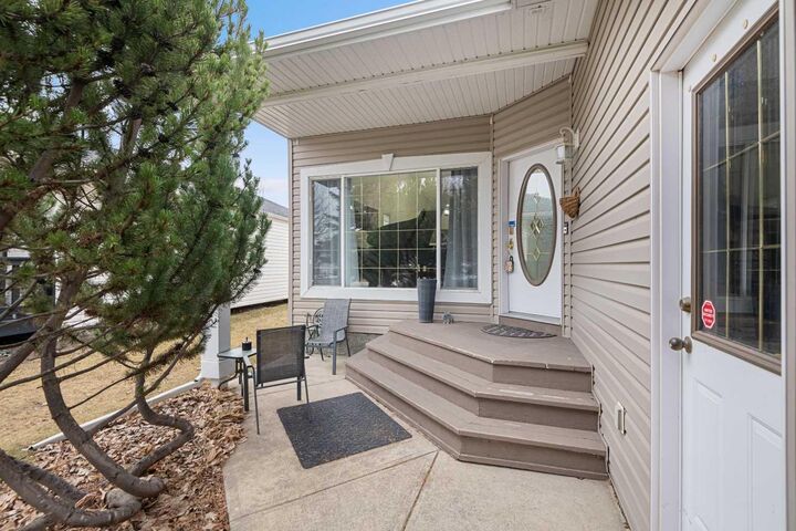 Property Photo: 704 Woodside Drive NW AB T4B 2G9