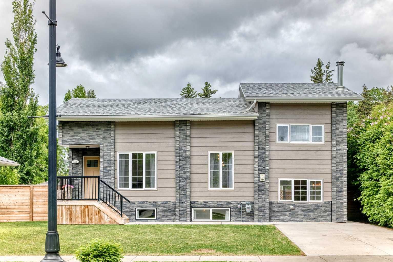 Property Photo: 5238 52 Street AB T4L 1B8
