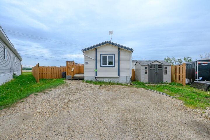 Property Photo:  55011 714 Township 88B  AB T8X 4A9 