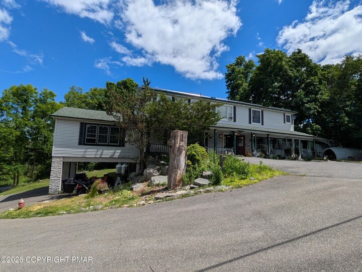 Property Photo:  926 Route 390  PA 18326 