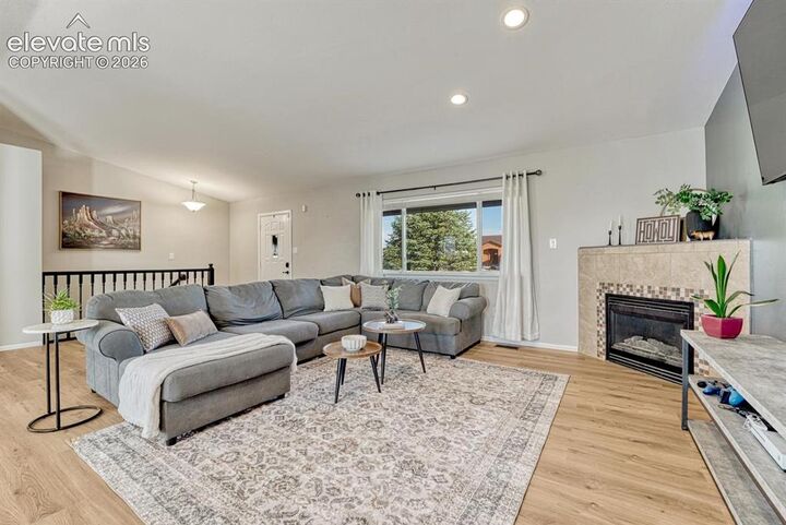 Property Photo:  831 E Paseo Dorado Drive  CO 81007 