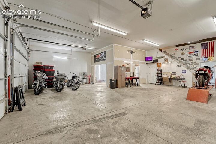 Property Photo:  831 E Paseo Dorado Drive  CO 81007 