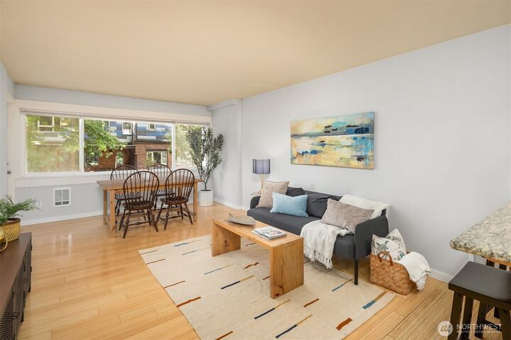 Property Photo:  705 E Republican Street 102  WA 98102 
