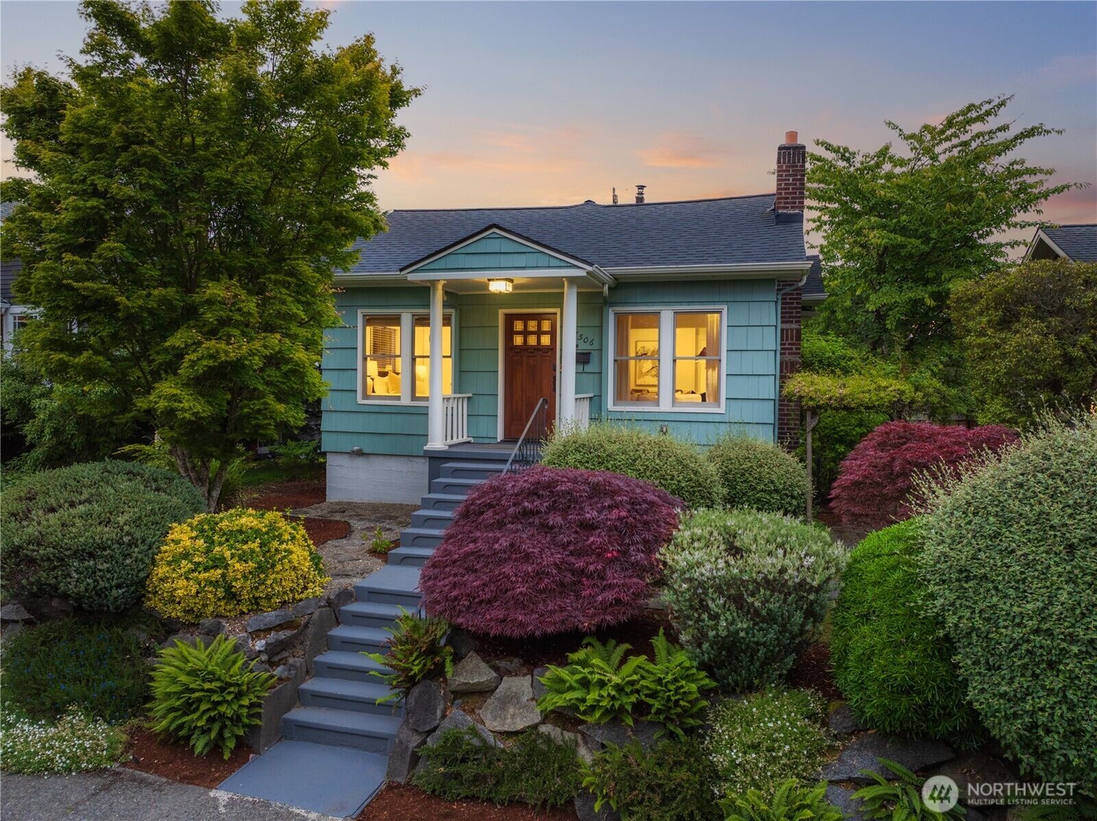 Property Photo: 7506 23rd Avenue NW WA 98117
