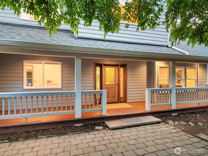 Property Photo:  2103  Golden Maples Court NW  WA 98502 