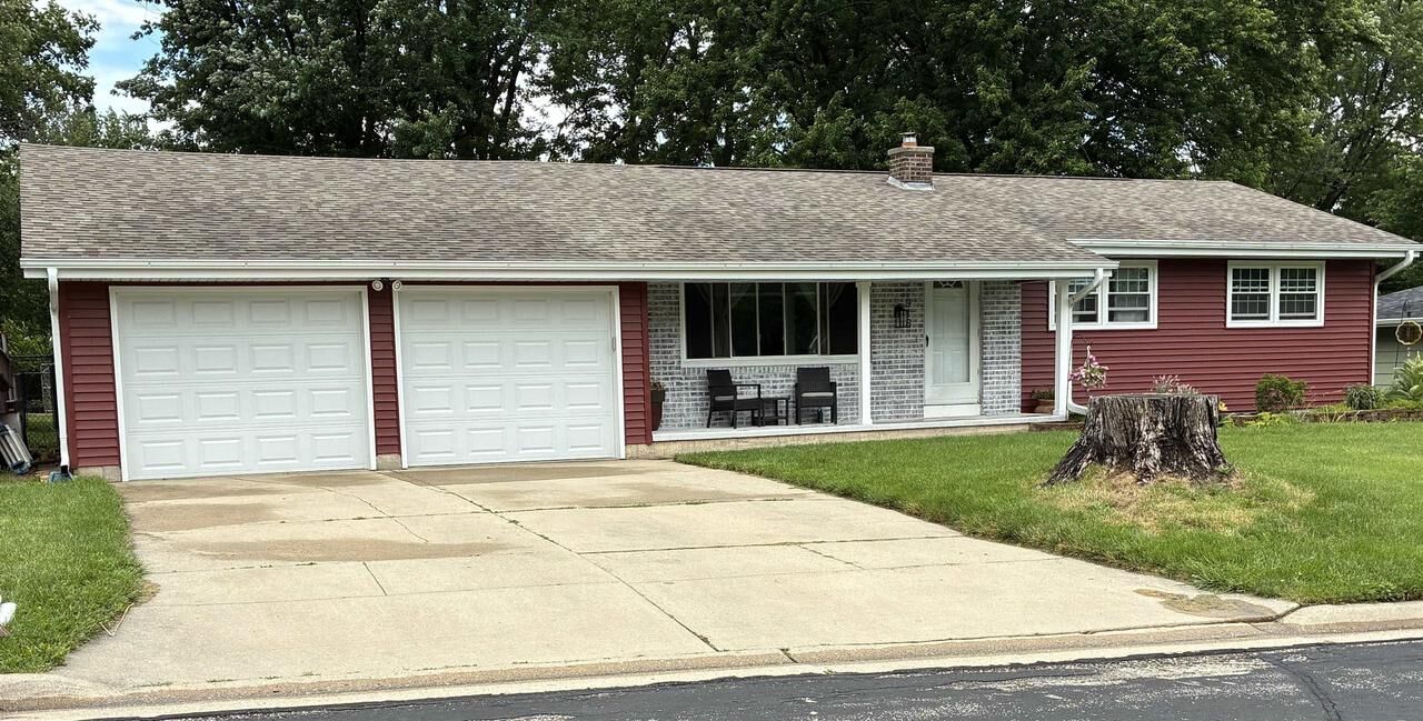Property Photo: 916 Kriedeman Drive WI 53589