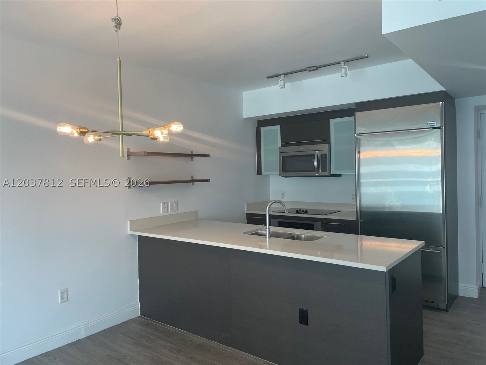 Property Photo: 500 Brickell Av 1906 FL 33131
